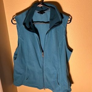Lands End Women’s Fleece Vest Color Blue Size XL 18-20